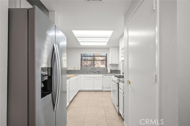 Detail Gallery Image 13 of 52 For 64616 Spyglass Ave, Desert Hot Springs,  CA 92240 - 3 Beds | 2 Baths