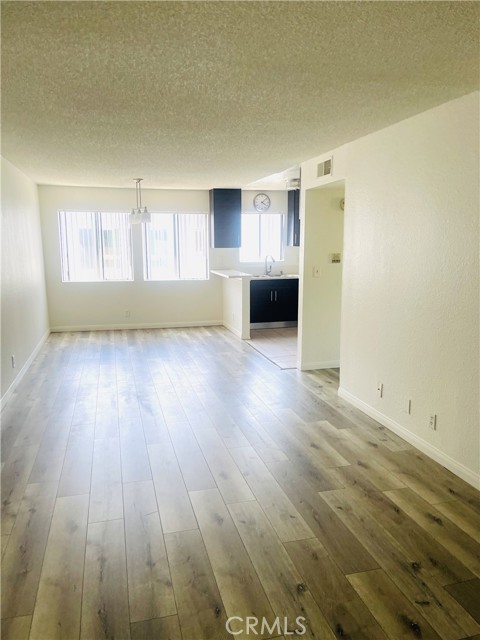 Detail Gallery Image 10 of 23 For 518 Oak St #7,  Glendale,  CA 91204 - 2 Beds | 1 Baths