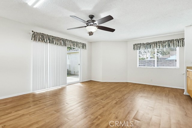 Image 33 of 75 For 5812 Graywood