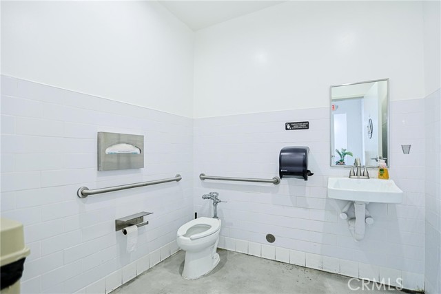  Commercial for Sale in Ontario, California