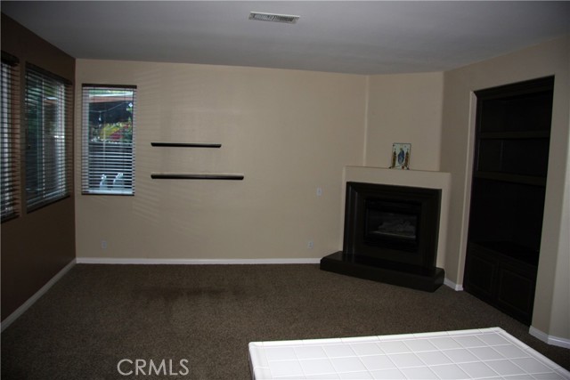 Detail Gallery Image 2 of 29 For 9147 Plume Grass, Corona,  CA 92883 - 4 Beds | 3 Baths