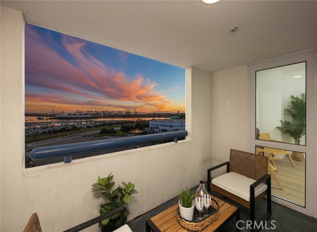 Detail Gallery Image 36 of 60 For 525 E Seaside Way #1705,  Long Beach,  CA 90802 - 2 Beds | 2 Baths