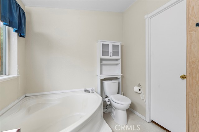 Detail Gallery Image 16 of 37 For 427 Summerwood Pkwy, Oroville,  CA 95966 - 3 Beds | 2 Baths