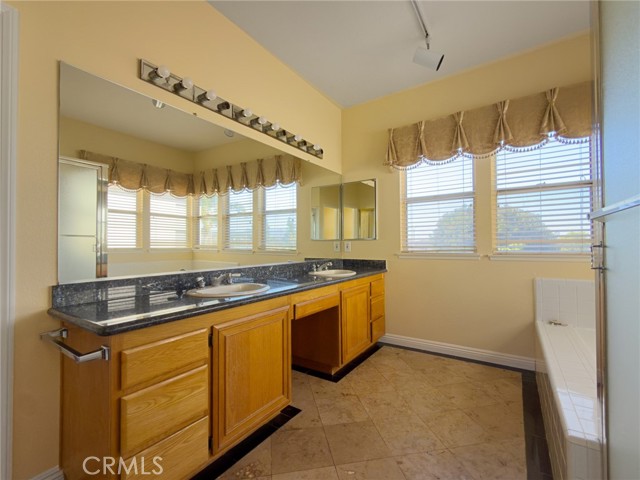 Detail Gallery Image 28 of 74 For 11037 Biella, Whittier,  CA 90604 - 5 Beds | 3/1 Baths