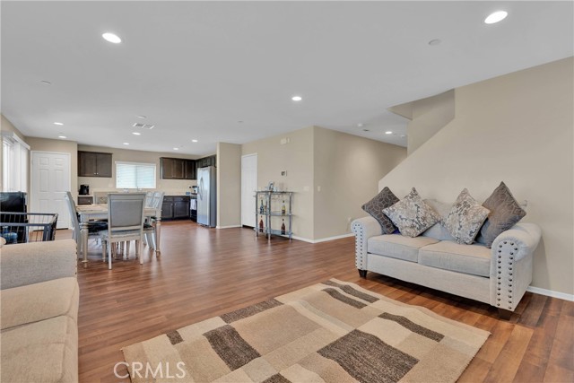 10562 Chevron Court, Adelanto CA: https://media.crmls.org/medias/0997558a-021b-4516-b58e-ec91fdaa7bc2.jpg