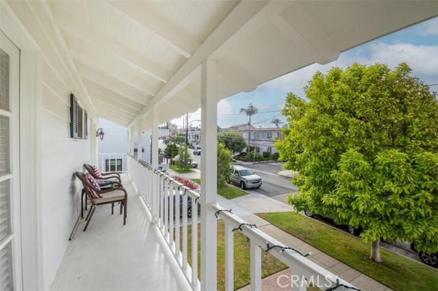 931 5th Street, Hermosa Beach, California 90254, ,Residential Income,Sold,5th,SB22186156