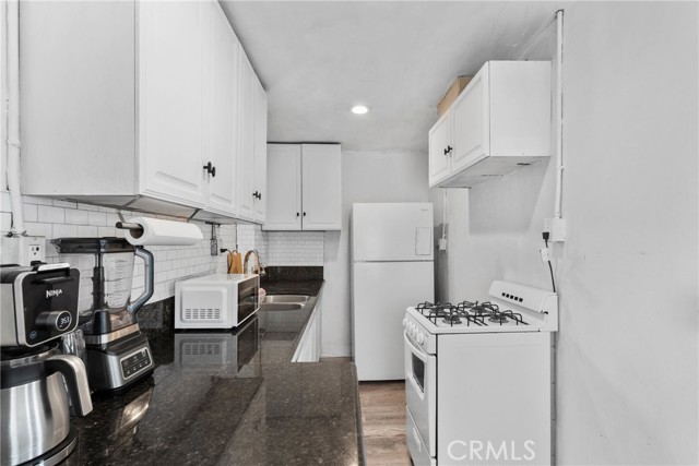 671 N Cherry Street, Banning CA: https://media.crmls.org/medias/0998a5cf-d2e0-4d37-aa87-d817c9913b03.jpg