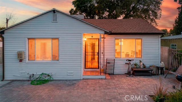 Detail Gallery Image 5 of 49 For 15944 Valerio St, Van Nuys,  CA 91406 - 7 Beds | 5 Baths