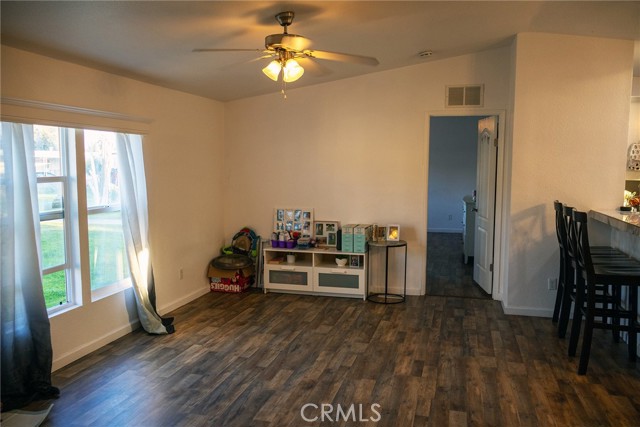 Detail Gallery Image 8 of 15 For 2499 E Gerard #123,  Merced,  CA 95341 - 3 Beds | 2 Baths