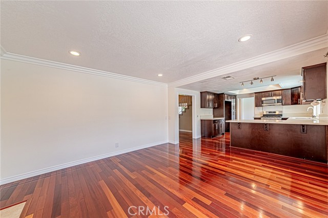 Detail Gallery Image 19 of 45 For 670 Oakhaven Ave, Brea,  CA 92823 - 4 Beds | 3 Baths