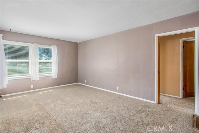 Detail Gallery Image 8 of 39 For 961 Orange Ave, Beaumont,  CA 92223 - 2 Beds | 2 Baths