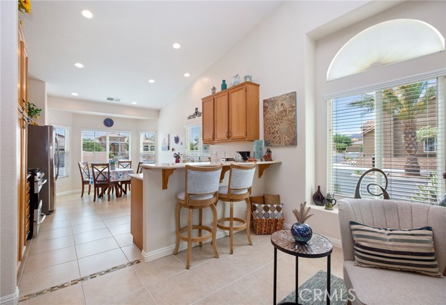 Detail Gallery Image 8 of 35 For 7397 Village Way, Yucca Valley,  CA 92284 - 3 Beds | 2 Baths