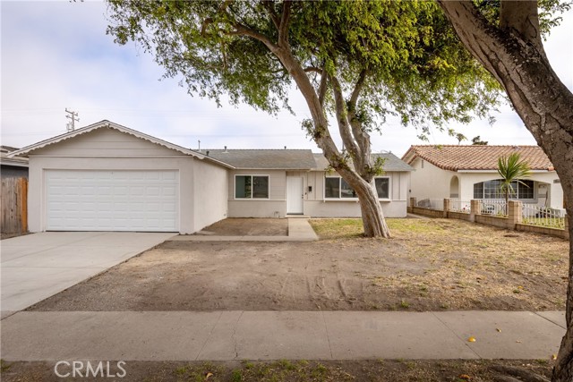 Detail Gallery Image 1 of 1 For 1117 W College Ave, Lompoc,  CA 93436 - 4 Beds | 2 Baths