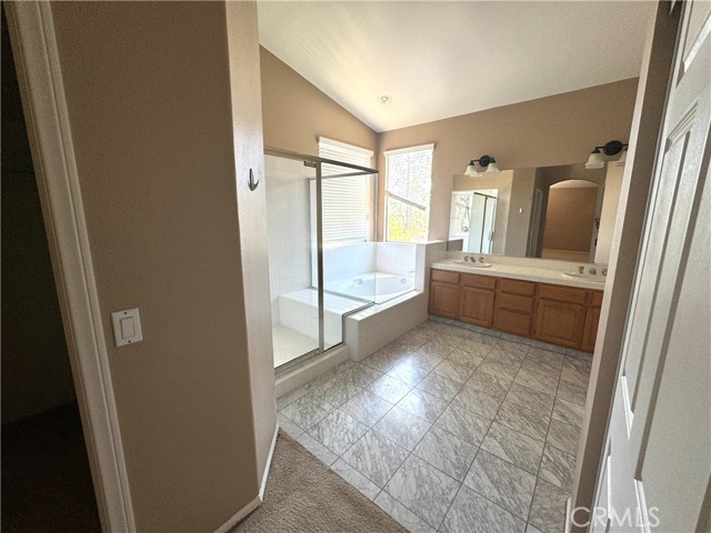 Detail Gallery Image 14 of 28 For 16249 Vermeer Dr, Chino Hills,  CA 91709 - 4 Beds | 4/1 Baths