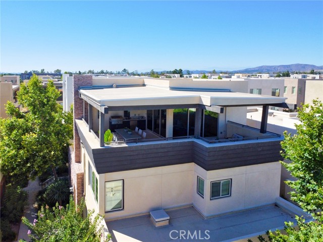320 Magnet, Irvine CA: https://media.crmls.org/medias/099b2aed-01e0-414c-be3a-a018408118cf.jpg