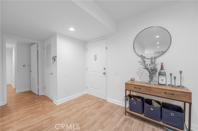 Detail Gallery Image 7 of 40 For 4637 Willis #110,  Sherman Oaks,  CA 91403 - 2 Beds | 2 Baths