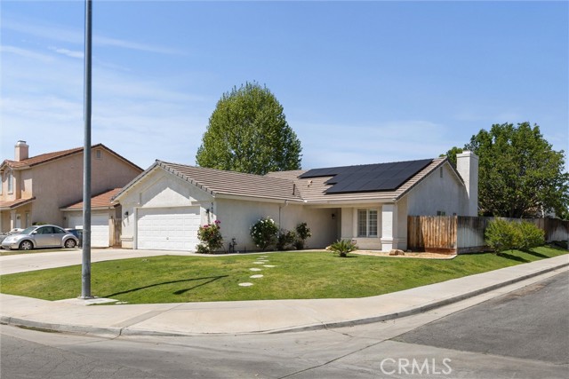 Detail Gallery Image 4 of 38 For 5600 Summer Cypress Dr, Bakersfield,  CA 93313 - 3 Beds | 2 Baths