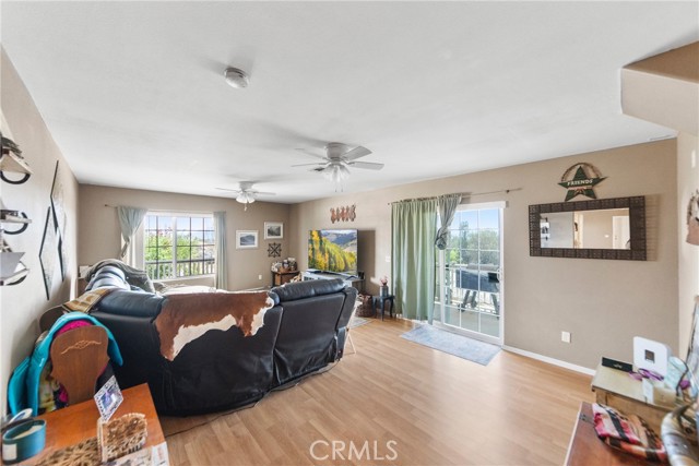 24450 Malaga Road, Menifee CA: https://media.crmls.org/medias/099c931d-8b90-4470-b3ef-843c41ef6527.jpg