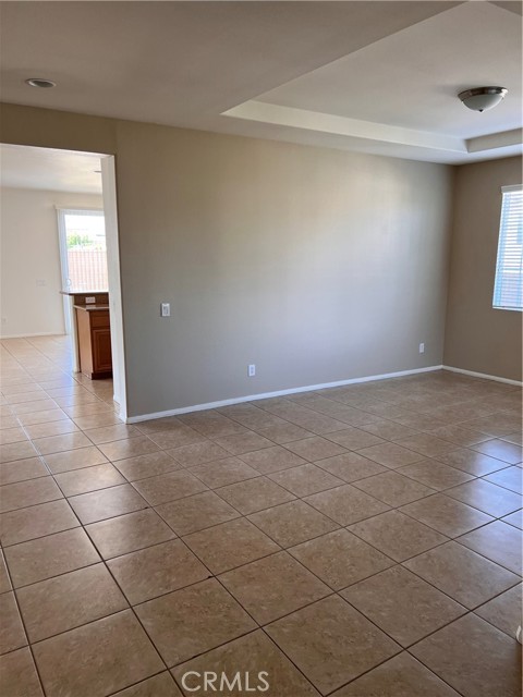 Detail Gallery Image 6 of 39 For 13449 Running Deer Cir, Corona,  CA 92880 - 4 Beds | 3 Baths