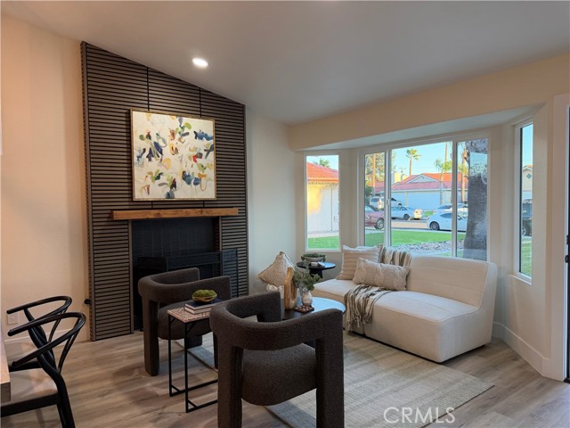 14958 Granada Avenue, Fontana CA: https://media.crmls.org/medias/099d72a3-2de5-4415-9b09-9a1d5175b417.jpg