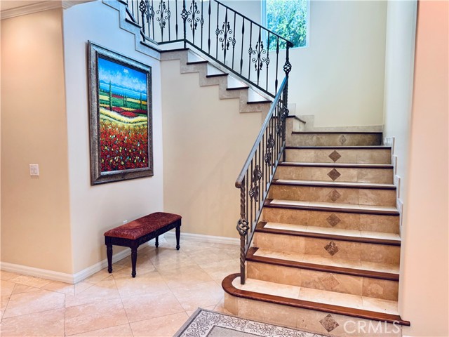 458 S Clark Drive, Beverly Hills CA: https://media.crmls.org/medias/099dd4cb-eb02-4c3b-bda0-4dd2a213b228.jpg