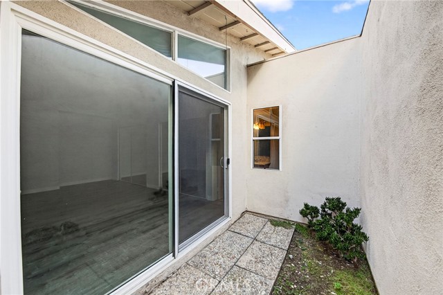 Detail Gallery Image 26 of 45 For 5267 Meadow Wood, Lakewood,  CA 90712 - 3 Beds | 2 Baths