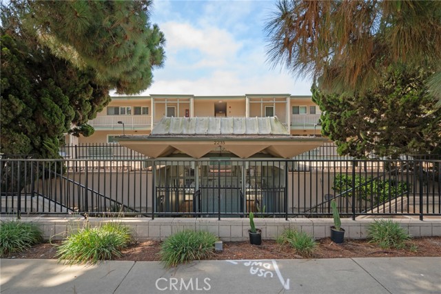 2235 W 25th Street, San Pedro CA: https://media.crmls.org/medias/099e6e13-c0b1-42a2-892d-06de974773a5.jpg