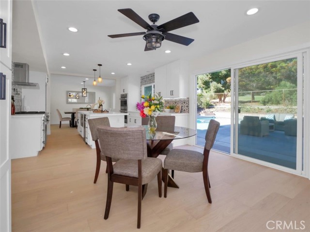 Breakfast Area next to Kitchen