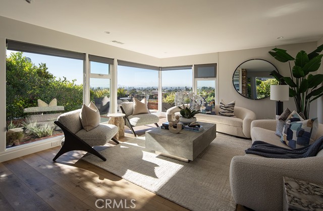 Detail Gallery Image 5 of 17 For 1007 White Sails, Corona Del Mar,  CA 92625 - 3 Beds | 2 Baths