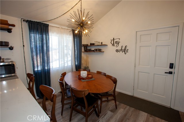 Detail Gallery Image 7 of 30 For 33067 Robin, Running Springs,  CA 92382 - 3 Beds | 2 Baths
