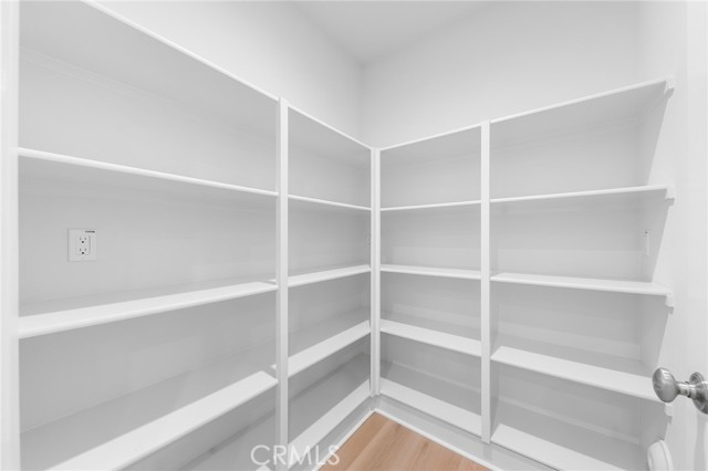 118 Sunnybank, Irvine CA: https://media.crmls.org/medias/09a039dd-d661-45fa-b43f-72f273236acd.jpg