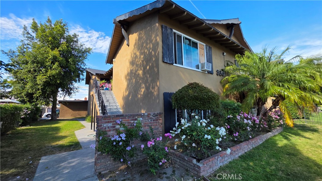 8641 Cerritos #B