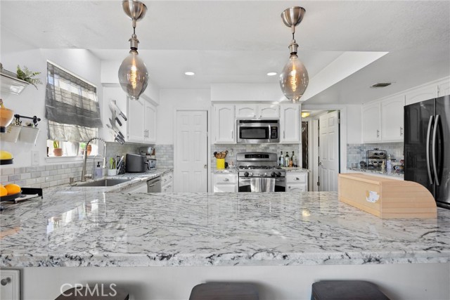 Detail Gallery Image 19 of 43 For 7605 Carson Hill Ct, Bakersfield,  CA 93313 - 4 Beds | 2/1 Baths