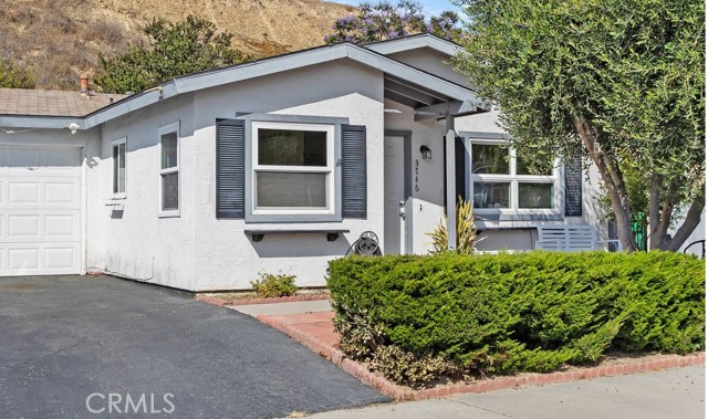 3746 Balboa Drive, Oceanside CA: https://media.crmls.org/medias/09a38965-0fa3-4b2c-b45b-5960a2cf8e38.jpg