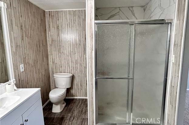 https://media.crmls.org/medias/09a43a70-0c4b-4fb4-a212-170c2c28ba8a.jpg?preset=X-Large