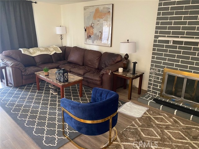 Detail Gallery Image 15 of 29 For 1962 Ren Cir, Tustin,  CA 92780 - – Beds | – Baths