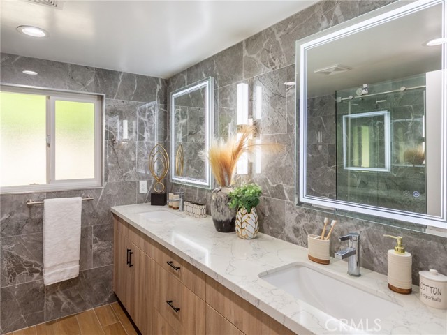 Detail Gallery Image 22 of 33 For 417 S Charvers Ave, West Covina,  CA 91791 - 4 Beds | 3 Baths