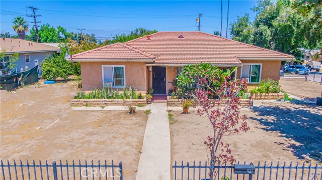 421 E 5Th St, Corona, CA 92879