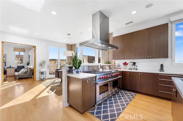 Detail Gallery Image 24 of 67 For 308 17th St, Manhattan Beach,  CA 90266 - 4 Beds | 3/1 Baths