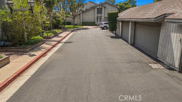 2220 E Chapman Avenue, Fullerton CA: https://media.crmls.org/medias/09a4b8c3-e920-404e-aeff-ed0cd710bdf5.jpg