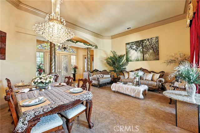 Detail Gallery Image 15 of 60 For 13204 Michaelangelo Dr, Bakersfield,  CA 93314 - 5 Beds | 3 Baths