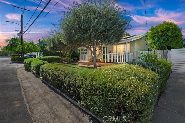 3751 Laurita Avenue, Pasadena CA: https://media.crmls.org/medias/09a517ad-6617-49ad-a25e-9dbe07bf5d22.jpg