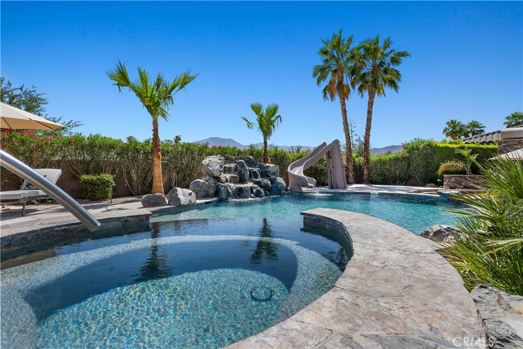 MLS #OC25223158 image #37