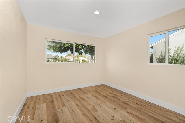 Detail Gallery Image 27 of 49 For 17124 Saticoy St, Lake Balboa,  CA 91406 - 3 Beds | 2 Baths