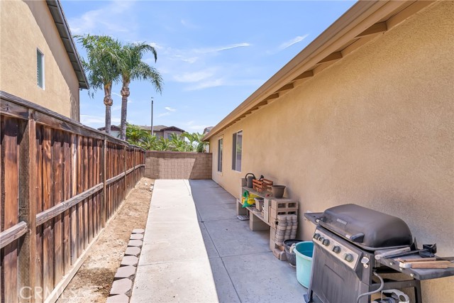 11567 Waterwell Court, Riverside CA: https://media.crmls.org/medias/09a56cd5-dbdb-4ec3-b1af-4264782bf4bb.jpg