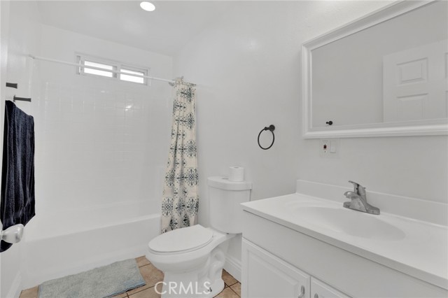 Detail Gallery Image 17 of 32 For 3009 N California, San Bernardino,  CA 92407 - 3 Beds | 2/1 Baths