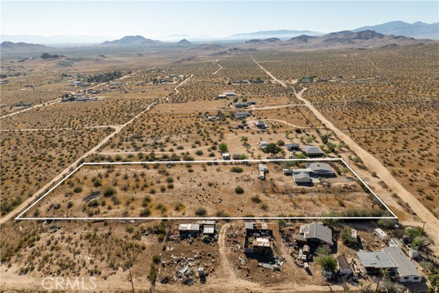 Detail Gallery Image 34 of 35 For 3322 Dawn, Rosamond,  CA 93560 - 4 Beds | 1/2 Baths