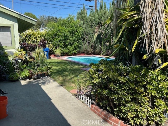 Detail Gallery Image 12 of 28 For 14125 Burton, Panorama City,  CA 91402 - 3 Beds | 2 Baths