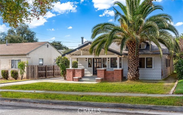 Detail Gallery Image 2 of 49 For 959 Worcester Ave, Pasadena,  CA 91104 - 4 Beds | 3 Baths