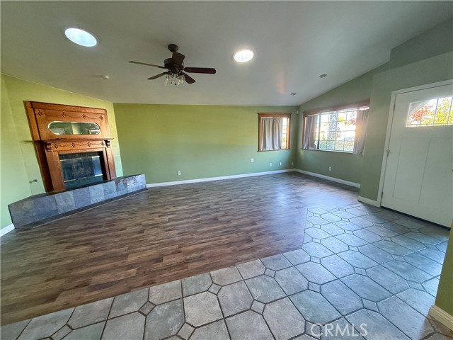 912 Wade Drive, Paso Robles CA: https://media.crmls.org/medias/09a91935-c9e9-4cb2-ac9a-dea08df488b2.jpg